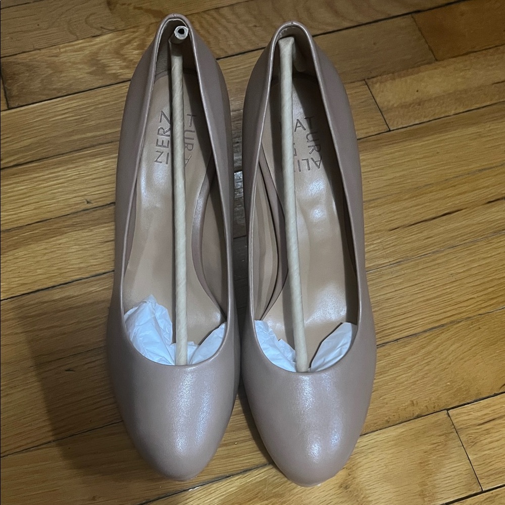 Naturalizer Nude Women's Heels